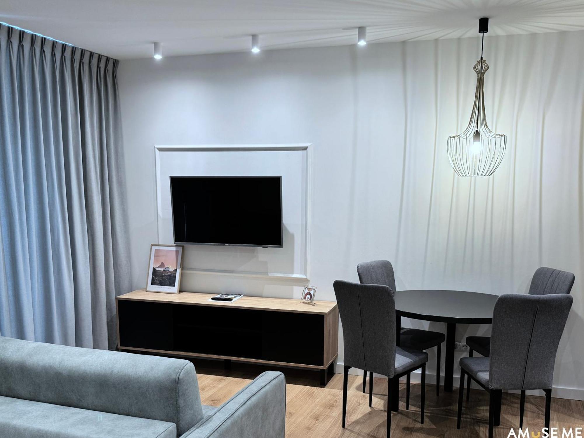 Amuse Me Aparthotel Келце Екстериор снимка