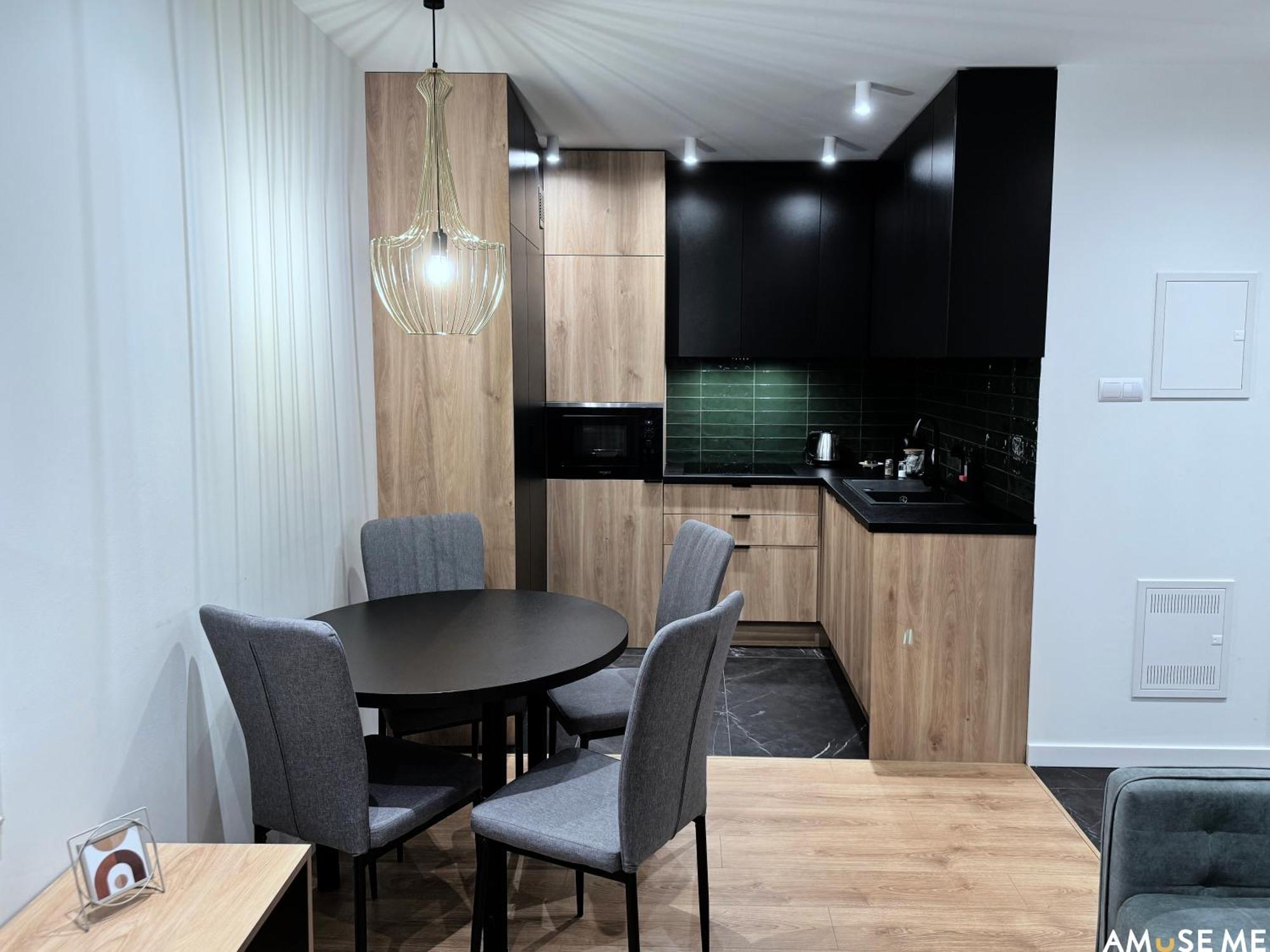 Amuse Me Aparthotel Келце Екстериор снимка