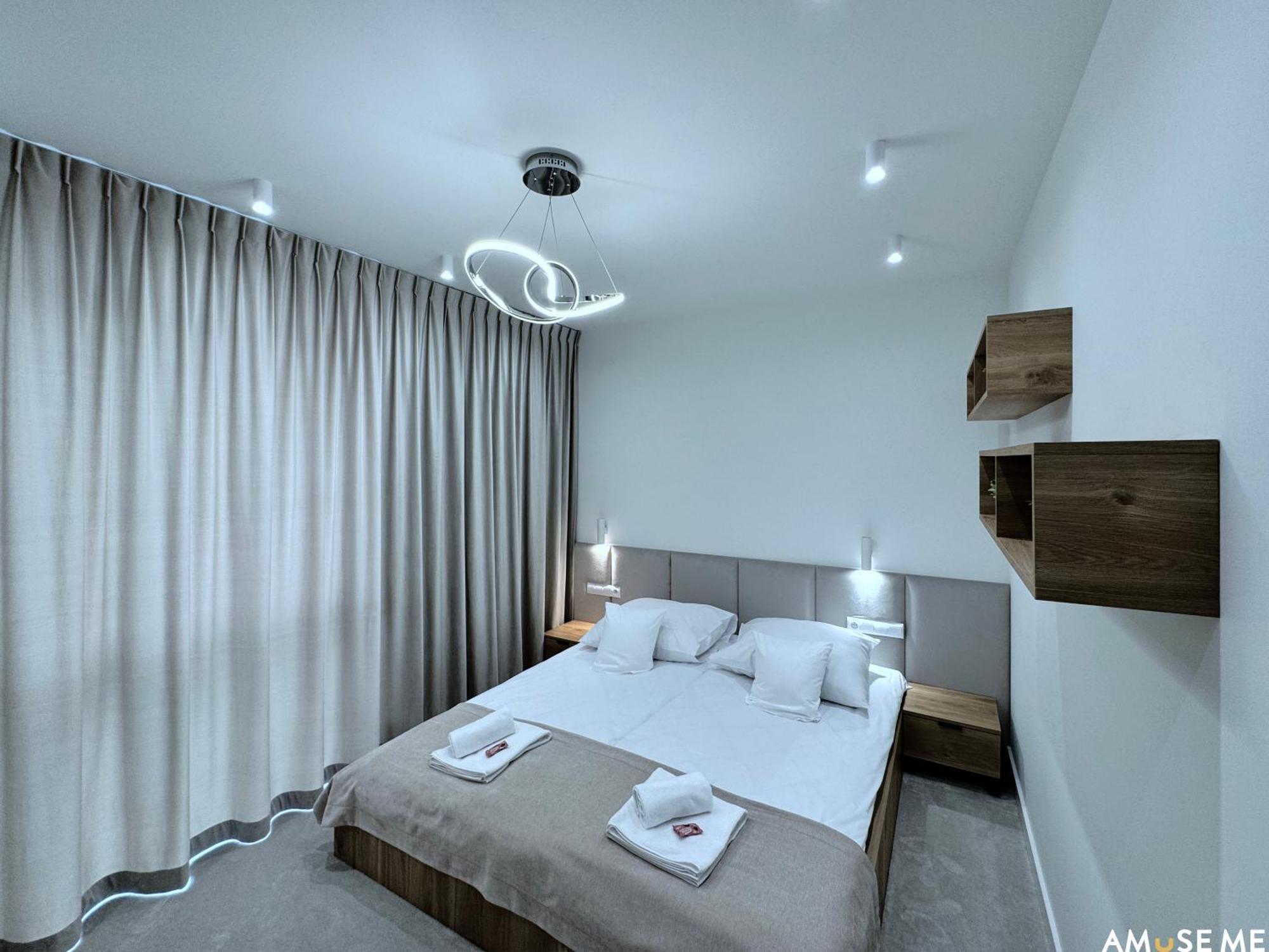 Amuse Me Aparthotel Келце Екстериор снимка